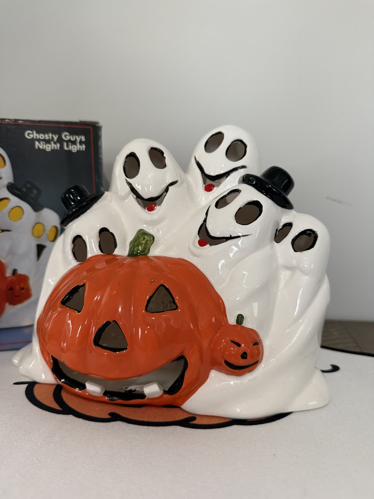 Ghosty Guys Night Light by Artmark