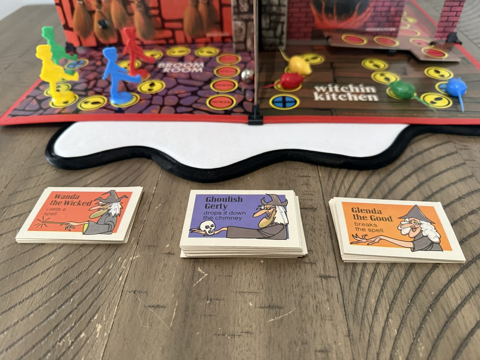 Which Witch? Board Game — 1971 Milton Bradley — photo 8