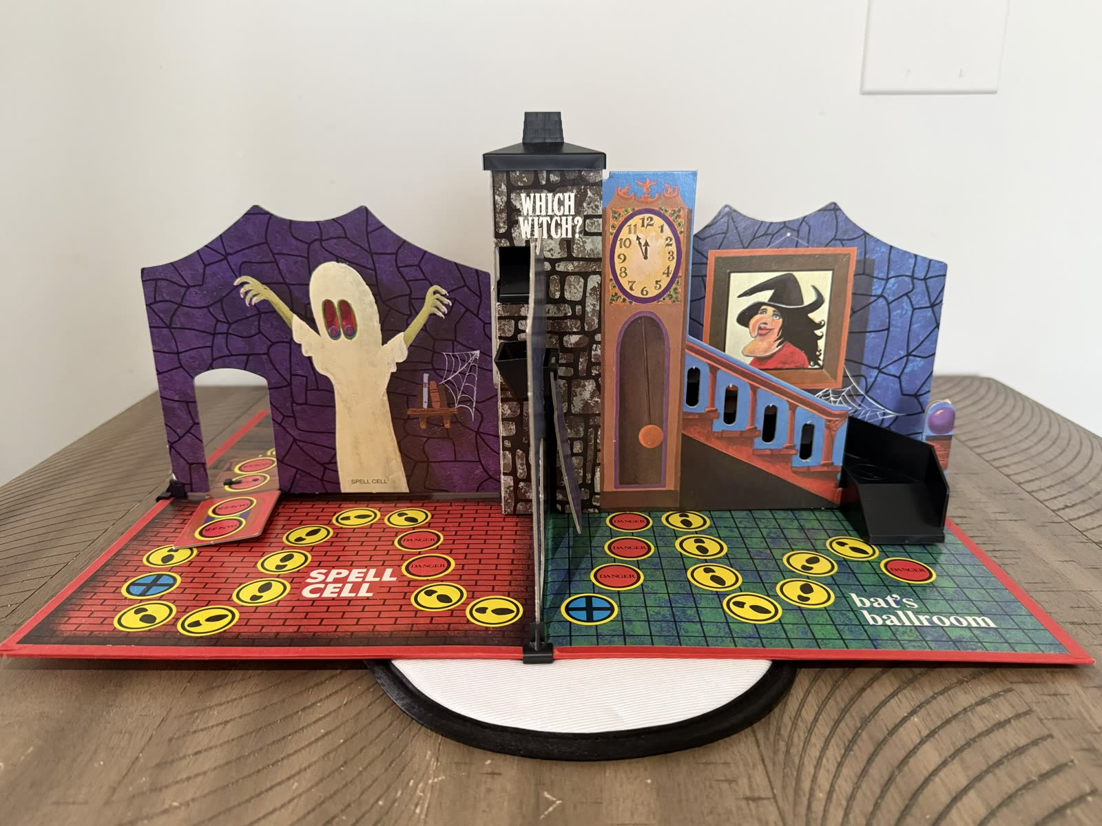 Which Witch? Board Game — 1971 Milton Bradley — photo 2
